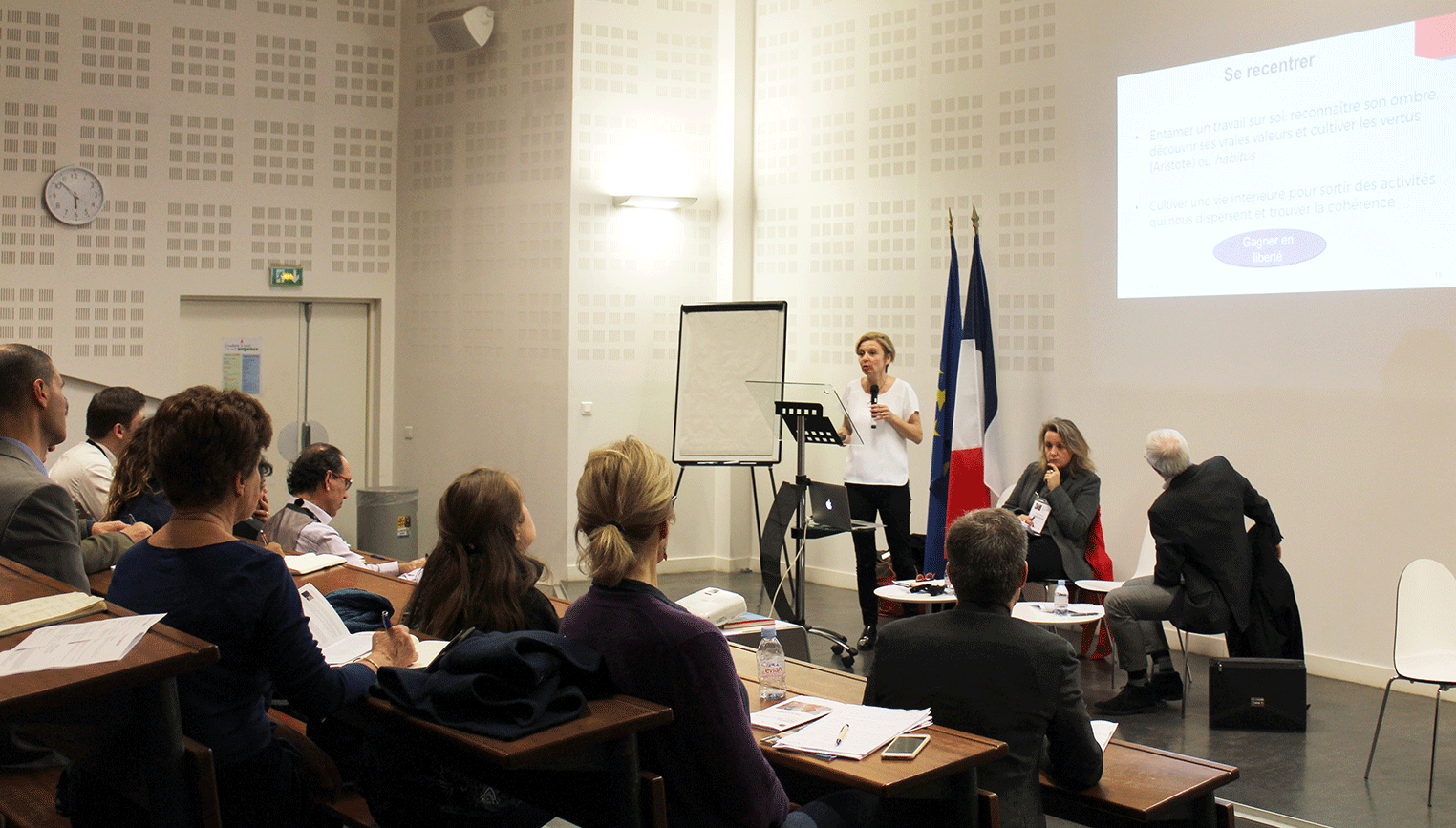 Photo d'un événement du Largepa, amphithéâtre de l'Institut Maison des sciences de gestion